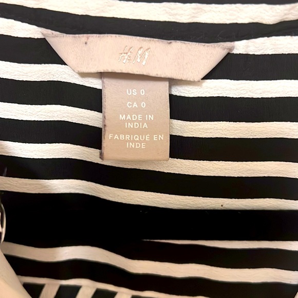 H&M Top‎ - Picture 3 of 5
